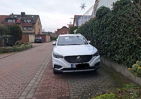 MG ZS EV Luxury