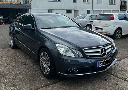 Mercedes-Benz E 200 E-Klasse Coupe E200