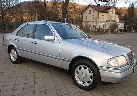 Mercedes-Benz C 180 C-Klasse Elegance+TÜV NEU+WENIG KM+2.HAND+KLIMA