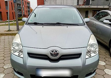 Toyota Corolla Verso 2.2 D-4D DPF Luna