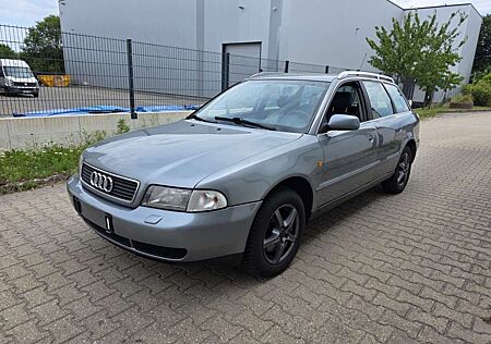 Audi A4 2.4 Avant