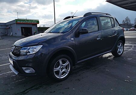 Dacia Sandero Stepway TCe 90 Easy-R Celebration