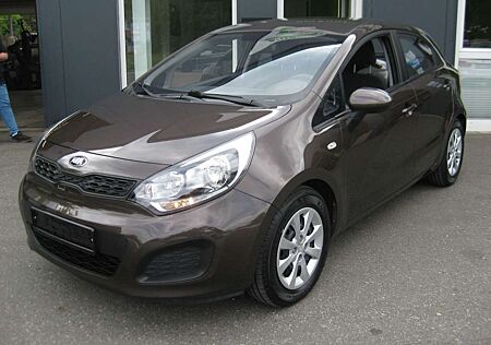 Kia Rio Attract