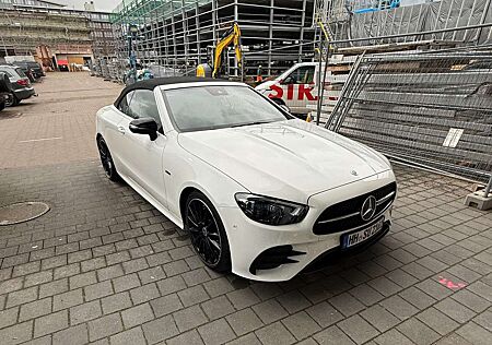 Mercedes-Benz E 220 d Cabrio 9G-TRONIC AMG Line