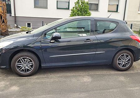 Peugeot 308 95 VTi Filou