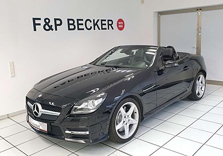 Mercedes-Benz SLK 200 AMG Line 2.Hand Scheckheft Garantie Pano Leder