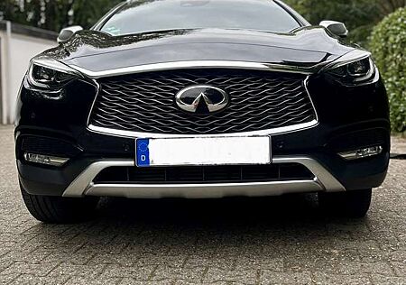 Infiniti QX30 2.2d DCT AWD Luxe Tech