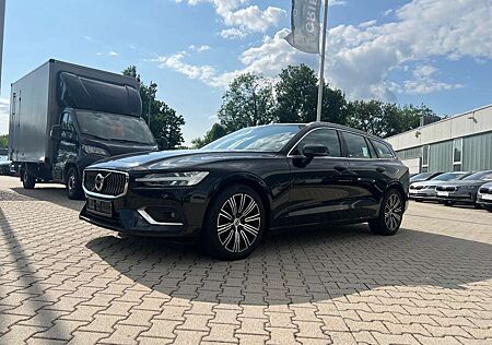 Volvo V60 Kombi D4 Inscription *LED Navi Leder AHK SHZ*