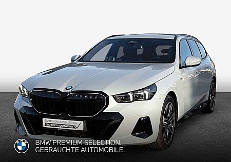 BMW 520 i Touring M-Sport HK HiFi LED AHK Iconic Glow uvm.
