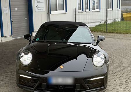 Porsche 992 Carrera 4 S Cabriolet