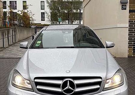 Mercedes-Benz C 200 gebraucht kaufen Mercedes-Benz C 200 Coupe AMG PAKET PANORAMADACH