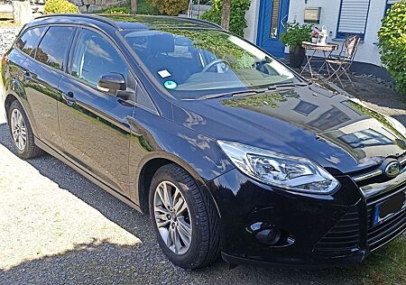 Ford Focus Turnier 1.0 EcoBoost Start-Stopp-System Tren