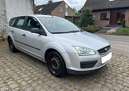 Ford Focus 1.6 Diesel * Tüv bis 04/2026 & Voll Fahrbereit*