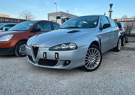 Alfa Romeo Others 147 2.0 5-TRG Distinctive Selespeed, Automatik