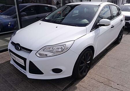 Ford Focus 1.0 EcoBoost Start-Stopp-System Ambiente