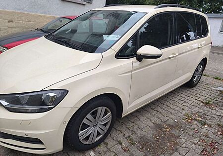 VW Touran Volkswagen 1.6 TDI SCR BlueMotion Technology DSG Trendline