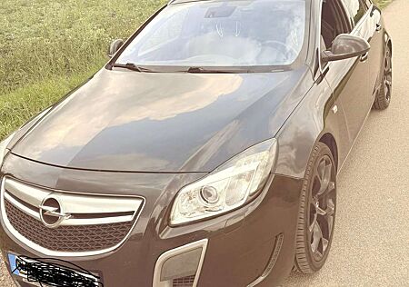 Opel Insignia 2.8 V6 Turbo Sports Tourer 4x4 OPC