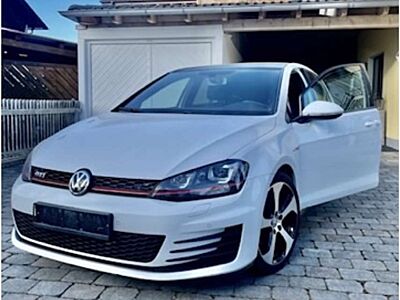 Volkswagen Golf GTI GTI 7 GTI DSG Performance