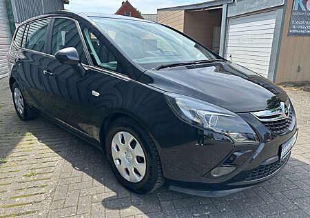 Opel Zafira Tourer Edition-7Sitzplätze ,Tüv Neu .