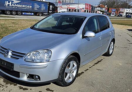 VW Golf Volkswagen 1.4 ( Unfallfrei ) navi , klima ( ohne TUV )