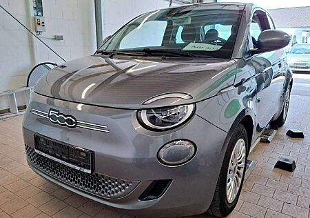 Fiat 500E 320 Km Reichweite Navi - Klimaautomatik