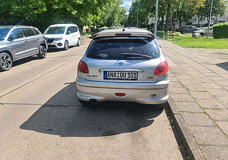 Peugeot 206 Quiksilver