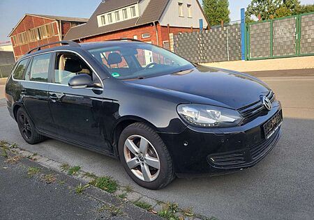 VW Golf Variant Volkswagen 1.6 TDI DPF BlueMotion Technology Comfortline