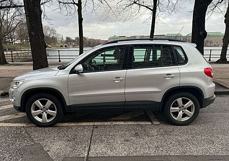VW Tiguan Volkswagen 2.0 TDI DPF 4Motion Sport