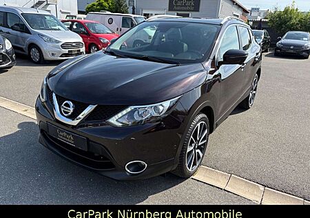Nissan Qashqai Tekna Pano Leder