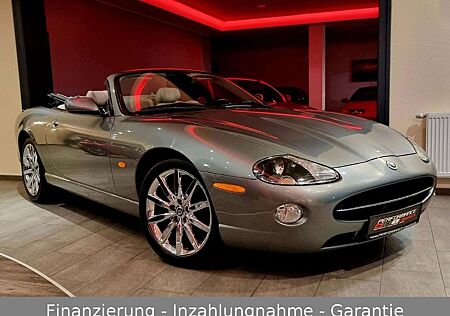 Jaguar XK8 4.2 V8 Cabrio Victory Edition + Topzustand!