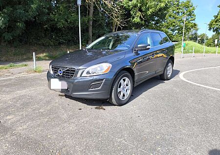 Volvo XC 60 XC60 Momentum Drive