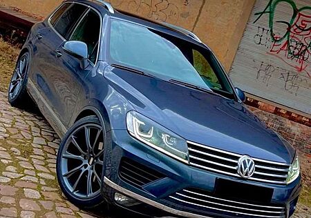 VW Touareg Volkswagen R-line, 22 Zoll