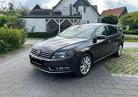 VW Passat Volkswagen Highline BlueMotion 2.0 TDI