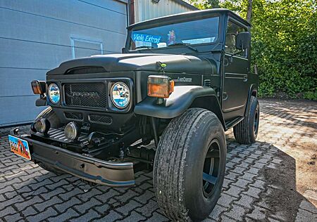 Toyota Land Cruiser FJ 40 extremer  "Custom" - Umbau !!