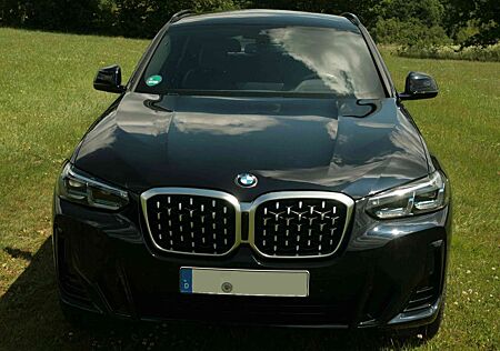 BMW X4 xDrive20d Aut. M Sport Leder AHK 20" Laser SHZ RFK