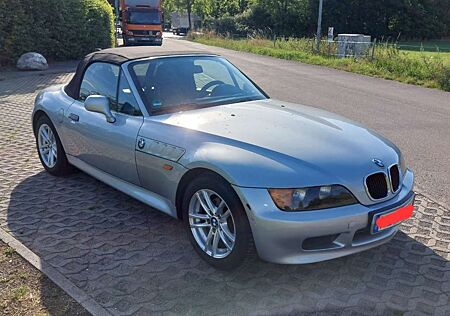 BMW Z3 roadster 1.8 118 PS Neue Ledersitze