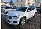 VW Tiguan Volkswagen 2.0 TDI DSG 4M 2x R-Line Navi Pano Xenon