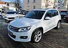 VW Tiguan Volkswagen 2.0 TDI DSG 4M 2x R-Line Navi Pano Xenon