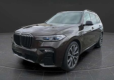 BMW X7 M 50i