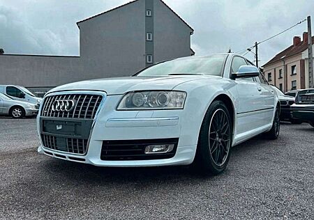 Audi S8 5.2 QUATTRO ACC + STAND-HZ + SITZBEL + B &O