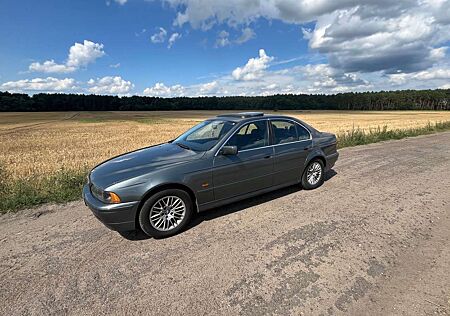 BMW 520i 520 5er Edition Exclusive aus 2. Hand