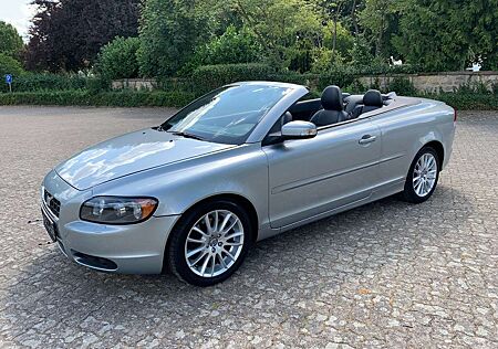 Volvo C70 D5 Aut. Summum~5Zylinder~Tempomat~Klima~Leder