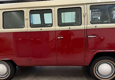 Volkswagen T2 Bus