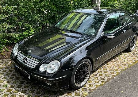 Mercedes-Benz C 230 Sportcoupe 7-G-TRONIC Sport Edition +