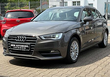 Audi A3 1.8 TSI ambiente quattro SCHECKHEFT LEDER NAVI AHK