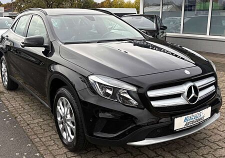 Mercedes-Benz GLA 200 Kamera/Sitzheizung/PDC