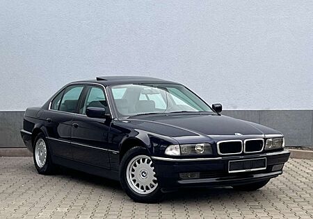BMW 728i 728
