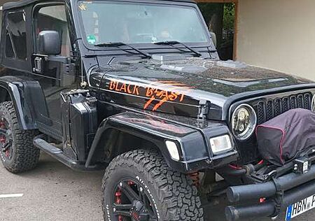 Jeep Wrangler Hardtop 4.0 Automatik Sahara