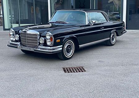 Mercedes-Benz 280 Coupe SE 3.5 Schiebedach