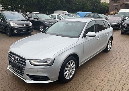 Audi A4 Avant Attraction TÜV 04.2026